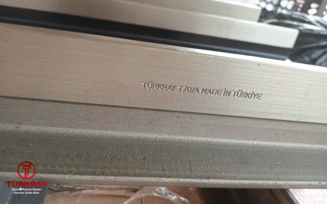 T70A Rails de guidage pour ascenseurs